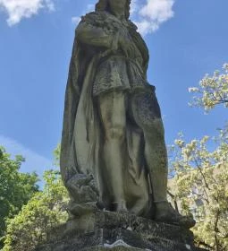 Szent Imre herceg szobra