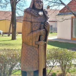 Szent Imre szobra Budapest - Külső kép