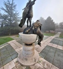 Szent István és Boldog Gizella szobra 