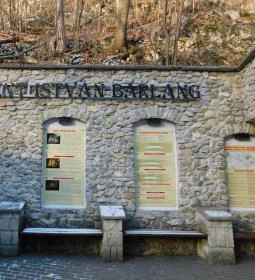 Szent István-cseppkőbarlang