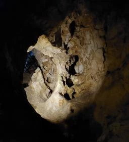 Szent István-cseppkőbarlang