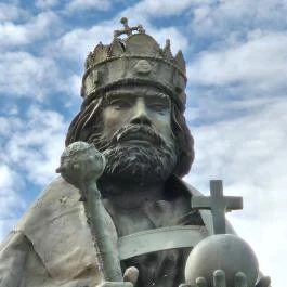 Szent István és Gizella királyné Kapuvár - Külső kép
