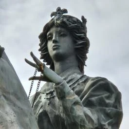 Szent István és Gizella királyné Kapuvár - Külső kép