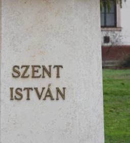 Szent István király