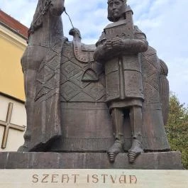 Szent István király lovasszobra Gyöngyös - Egyéb