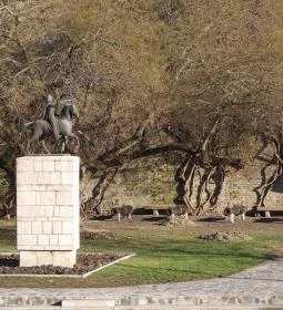 Szent István lovasszobra