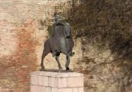 Szent István lovasszobra Győr