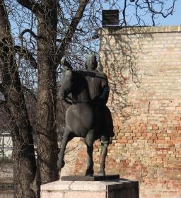 Szent István lovasszobra