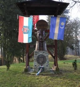 Szent István-mellszobor