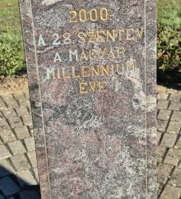 Szent István mellszobra