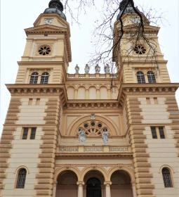 Szent István-plébániatemplom