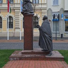 Szent István szobor Békéscsaba - Külső kép