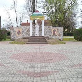 Szent István-szobor Ásotthalom - Külső kép