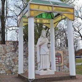 Szent István-szobor Ásotthalom - Külső kép