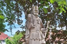 Szent István szobor Sülysáp