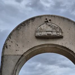 Szent István szobor, Aba - Külső kép
