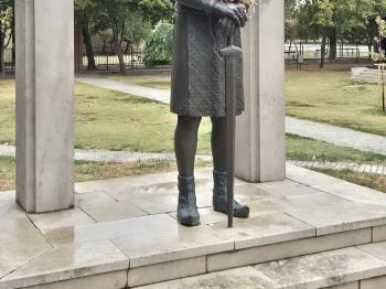 Szent István szobor Aba