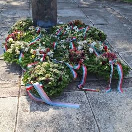 Szent István-szobor, Szigethalom - Egyéb