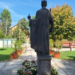 Szent István-szobor, Szigethalom - Külső kép