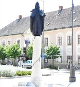 Szent István szobra