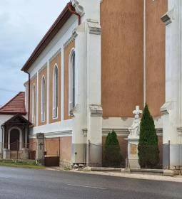 Fertőendrédi Szent István király-templom