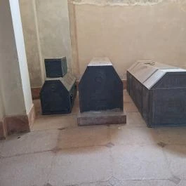 Szent Kereszt felmagasztalása templom, Ganna - Egyéb