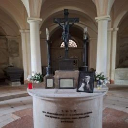 Szent Kereszt felmagasztalása templom, Ganna - Belső