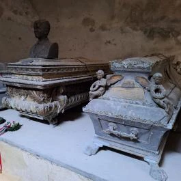 Szent Kereszt felmagasztalása templom, Ganna - Egyéb