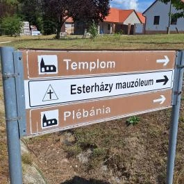 Szent Kereszt felmagasztalása templom, Ganna - Egyéb