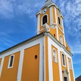 Szent Kereszt Felmagasztalása templom Erdőtelek - Külső kép