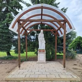 Szent Kereszt Felmagasztalása templom Erdőtelek - Külső kép