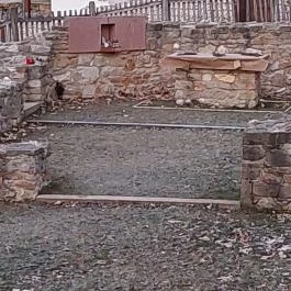 Szent Kereszt pálos templomrom Kesztölc - Külső kép