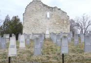 Szent Kereszt-templom romja Biatorbágy