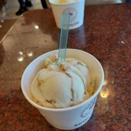 Szent Korona Cukrászda, Soltvadkert - Étel/ital