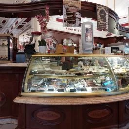 Szent Korona Cukrászda, Soltvadkert - Belső