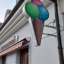 Szent Korona Cukrászda, Soltvadkert - Egyéb