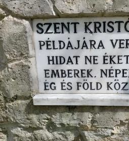 Szent Kristóf emlékmű