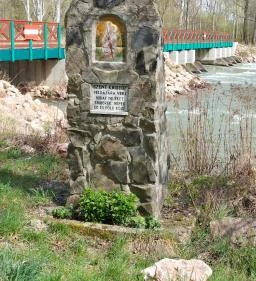 Szent Kristóf emlékmű