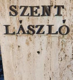 Szent László mellszobra