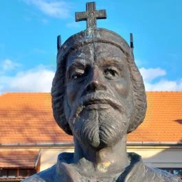 Szent László mellszobra Szob - Egyéb