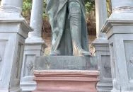 Szent László-szobor Püspökszentlászló