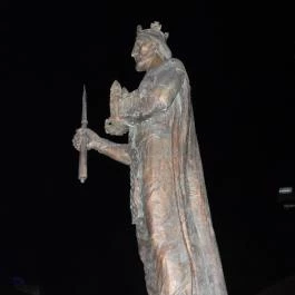 Szent László szobor Győr - Külső kép
