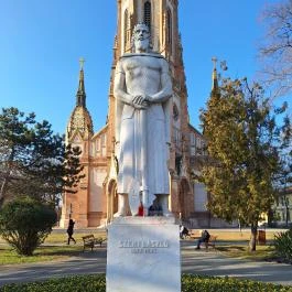 Szent László-szobor Budapest - Külső kép