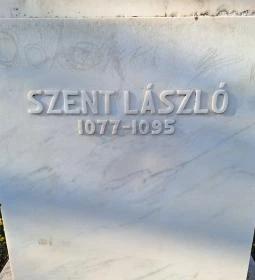 Szent László-szobor