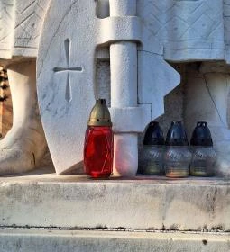 Szent László-szobor