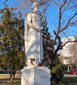 Szent László-szobor