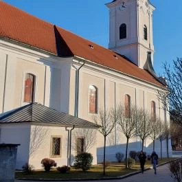 Szent László templom Szob - Külső kép