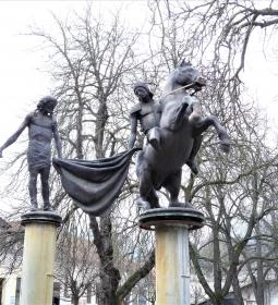 Szent Márton & a koldus szobor