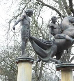 Szent Márton & a koldus szobor