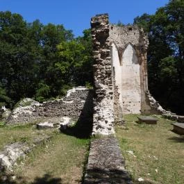 Szent Mihály pálos kolostorrom Nagyvázsony - Külső kép